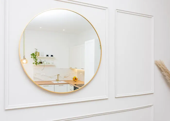 Beautiful In Center Apartman *