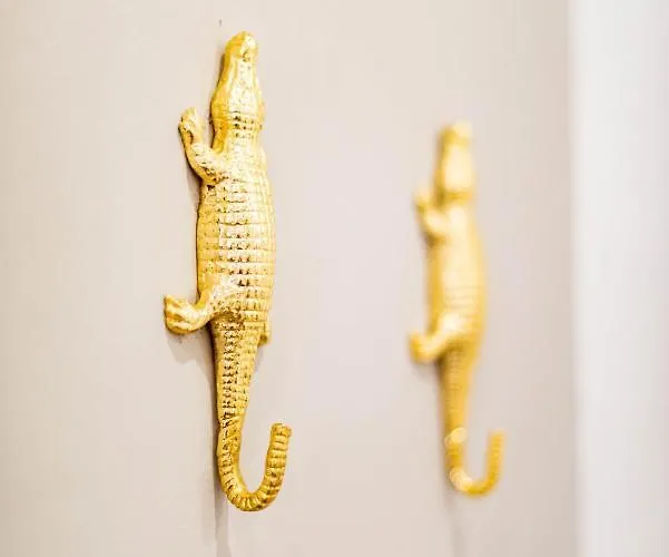 Beautiful In Center *