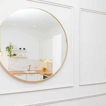 Beautiful In Center Apartman *